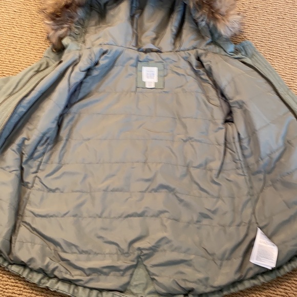 Baby Gap 3 in 1 Faux Fur Hooded Parka - NWOT - Picture 8 of 13